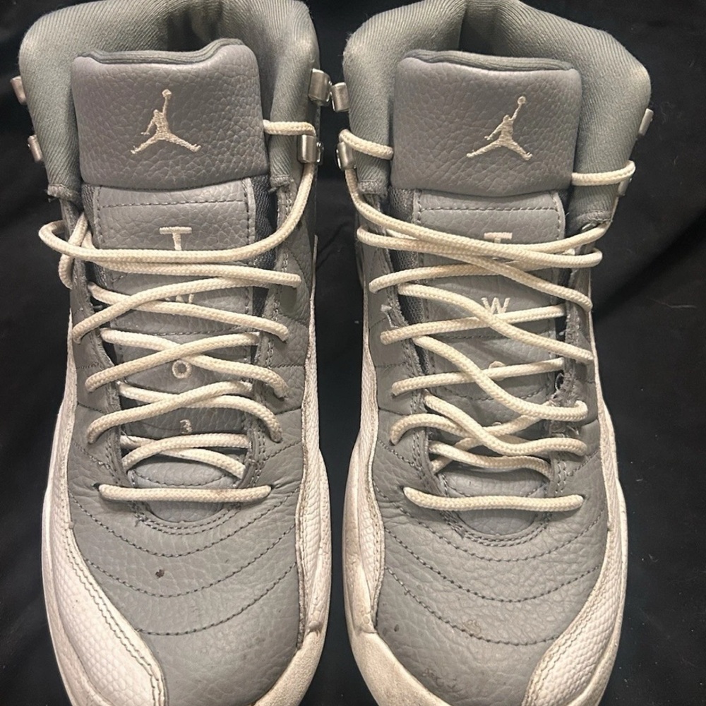 Air Jordan 12 XII Retro Stealth (153265-015) size 7Y
